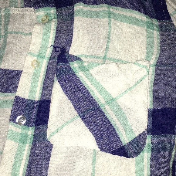 Flannel - Picture 3 of 4